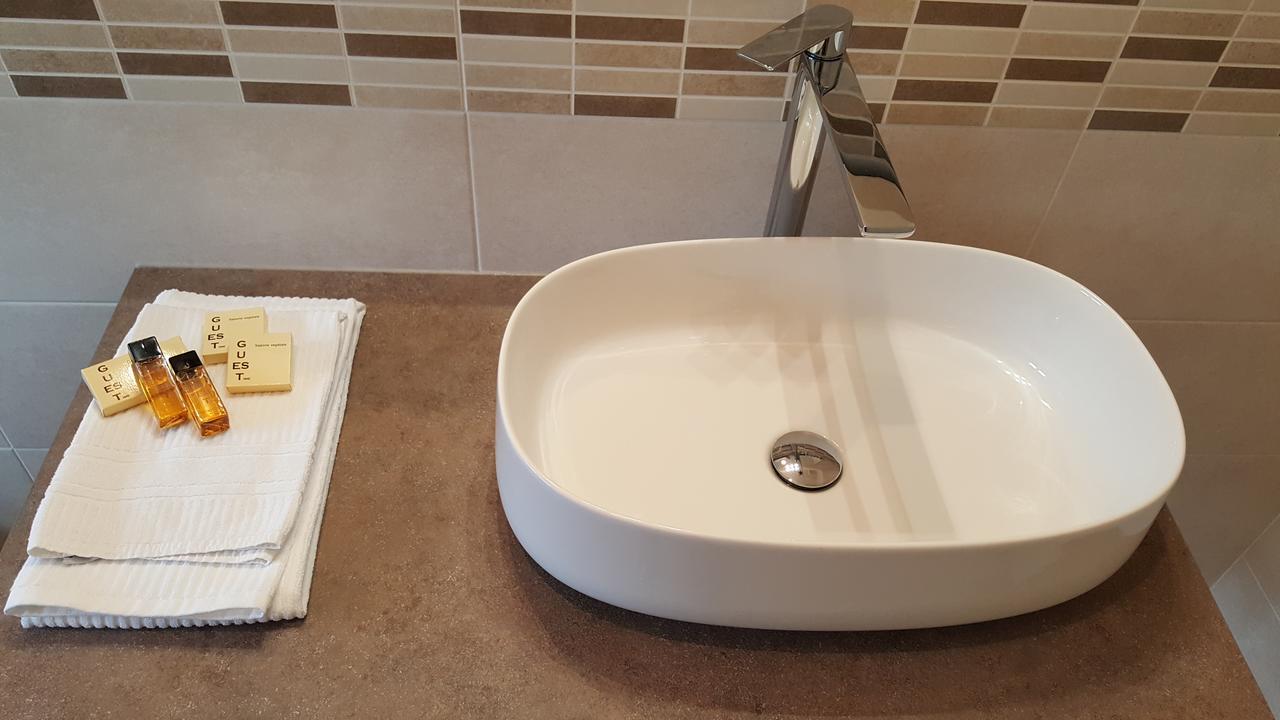 Hotel La Di Gioele 3*